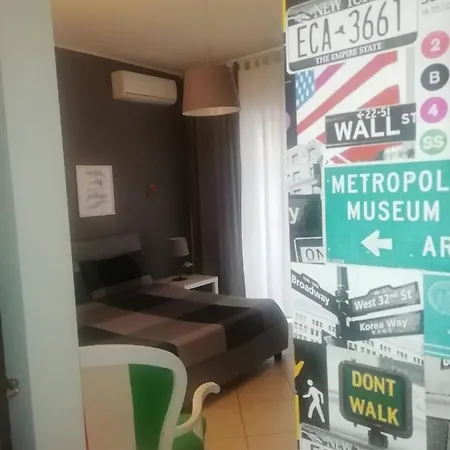 Alojamento de Acomodação e Pequeno-almoço Kaktus Bari