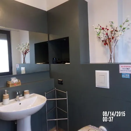 Kaktus לינה וארוחת בוקר 4*