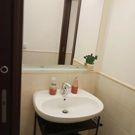 Kaktus Bed & Breakfast 2*